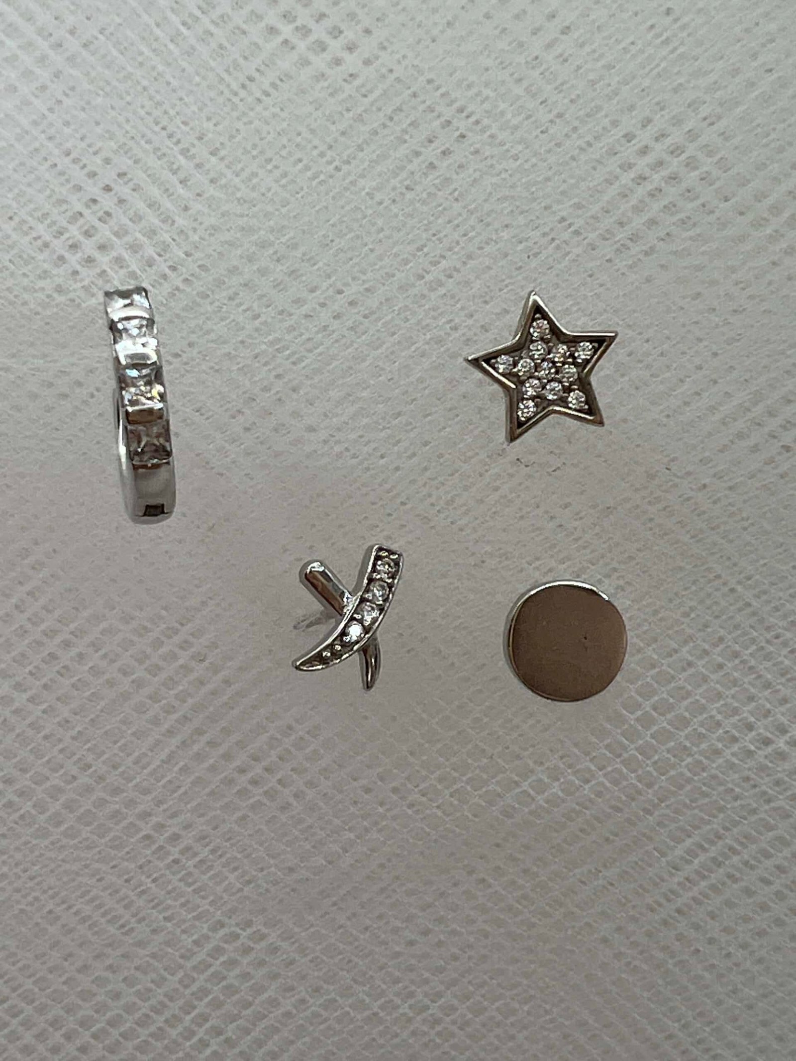 Pendientes pack de pendientes rodiados en oro blanco de circonitas