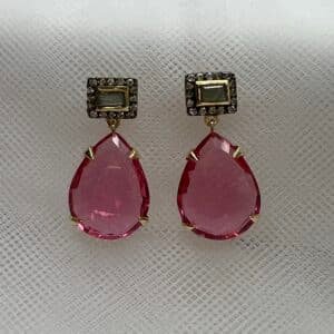 Pendientes de plata chapados en oro amarillo con circonitas de colores