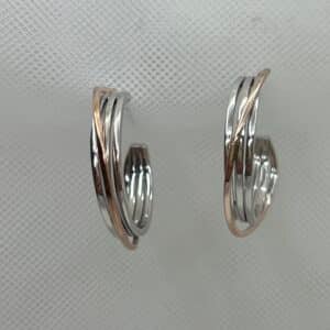 Pendientes de aro entrelazados rodiados en oro blanco y oro rosa