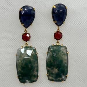 Pendientes largos de plata chapados en oro amarillo con piedras naturales