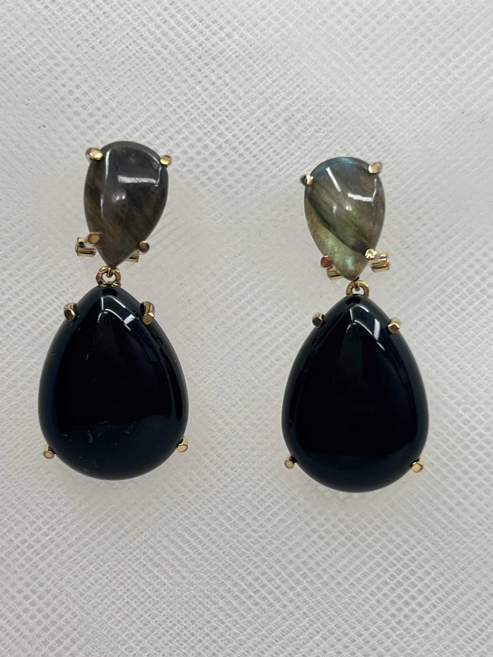 Pendientes de plata con piedras naturales chapados en oro amarillo