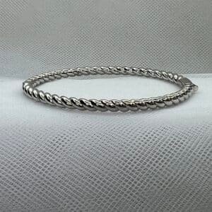 Esclava gallonada de plata rodiada en oro blanco