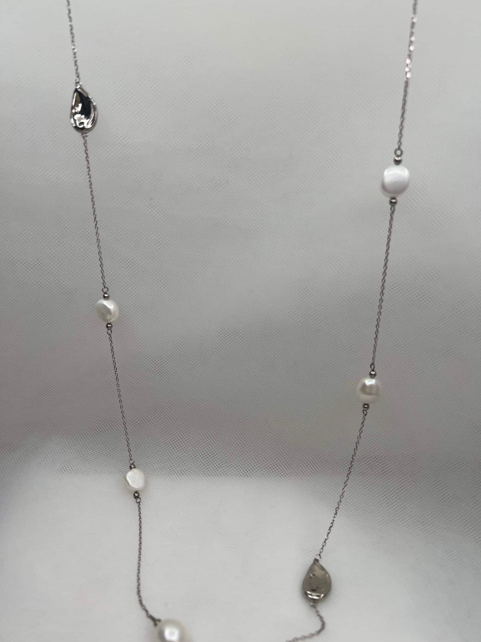 Collar de plata largo con perlas naturales