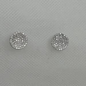 Pendientes de boton de oro blanco pavé de brillantes. 0,62k.
