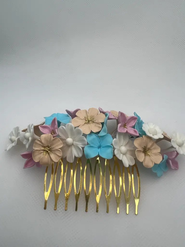 Tocado de flores de porcelana multicolor