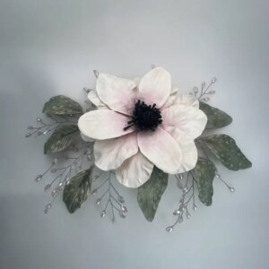 Tocado flor grande de porcelana