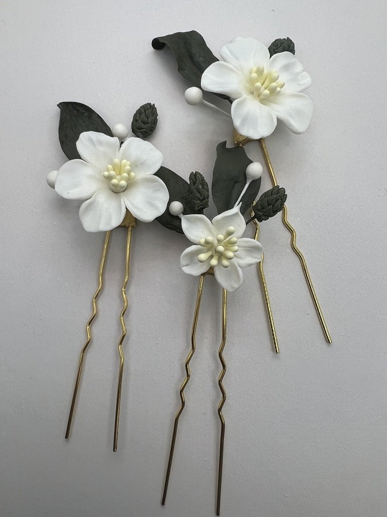 Tocado flores de porcelana