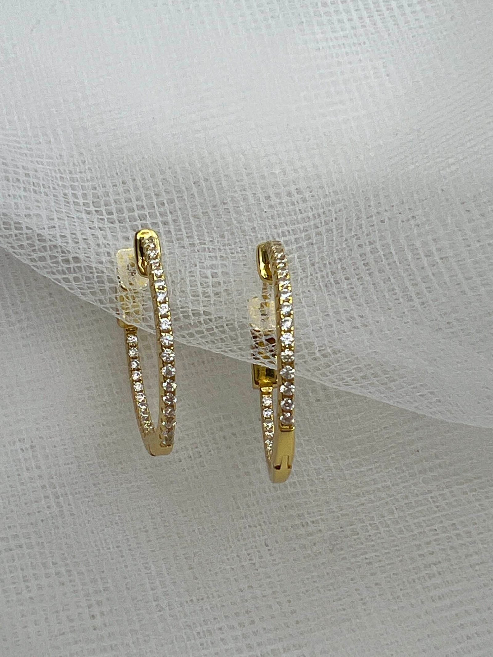 Pendientes aros de circonitas chapados en oro amarillo