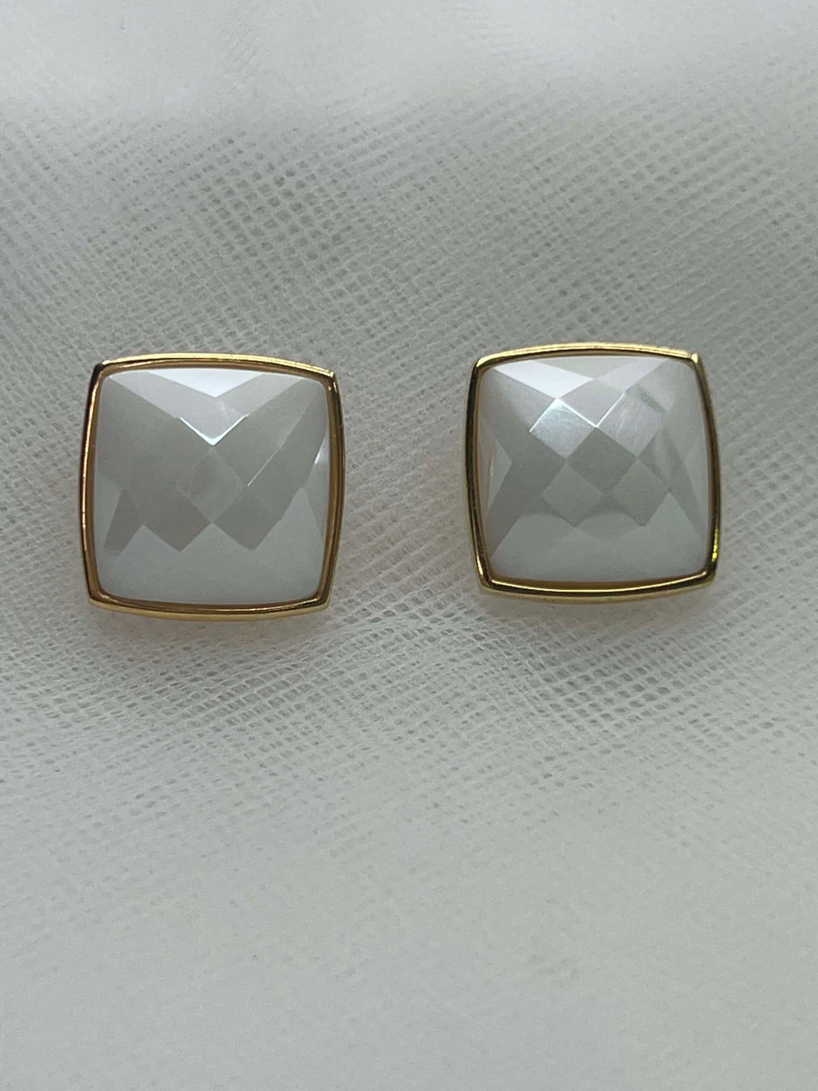 Pendientes de piedra natural