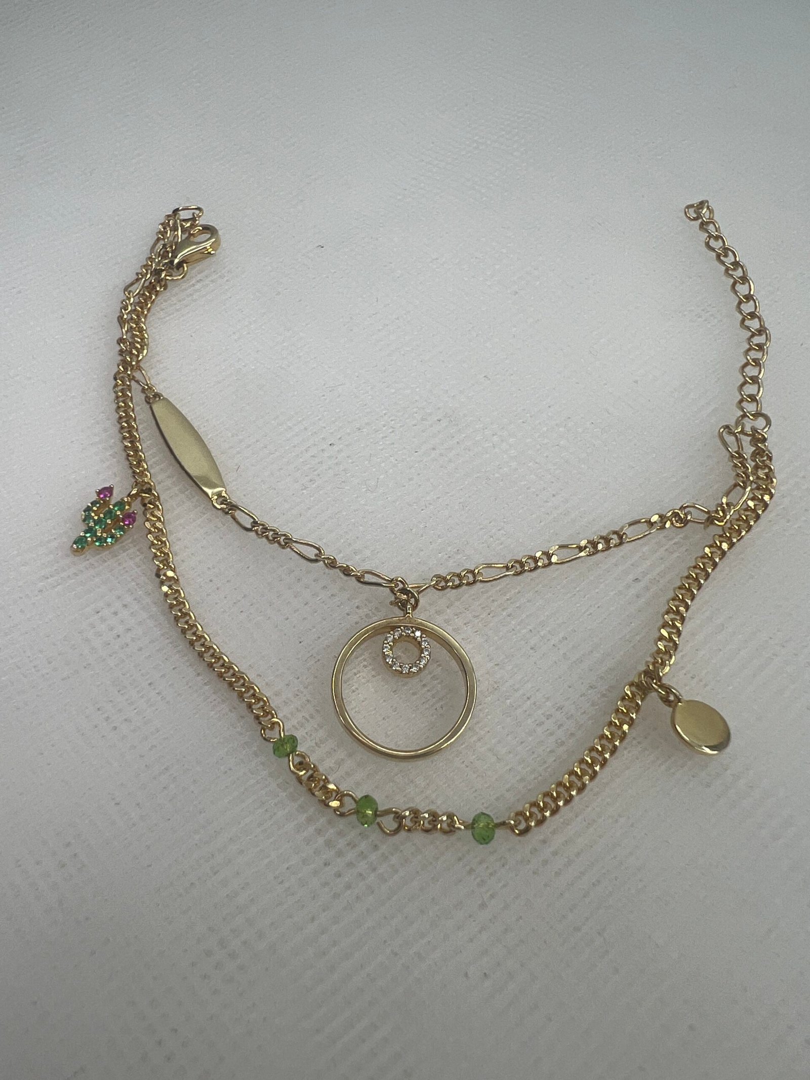 Pulsera de plata chapada con colgantes