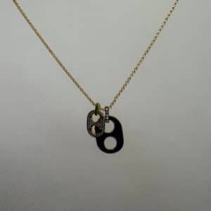 Cadena de plata chapada en oro amarillo con colgantes de esmalte.
