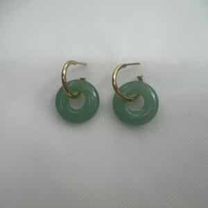 Aros de oro amarillo con donuts de jade natural
