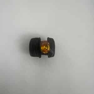 Anillo de bronce esmaltado negro con piedra de color amarillo