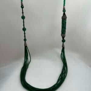 Collar de plata envejecida y agatas verdes