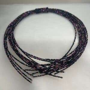 Collar multihilos de cuentas de cristal