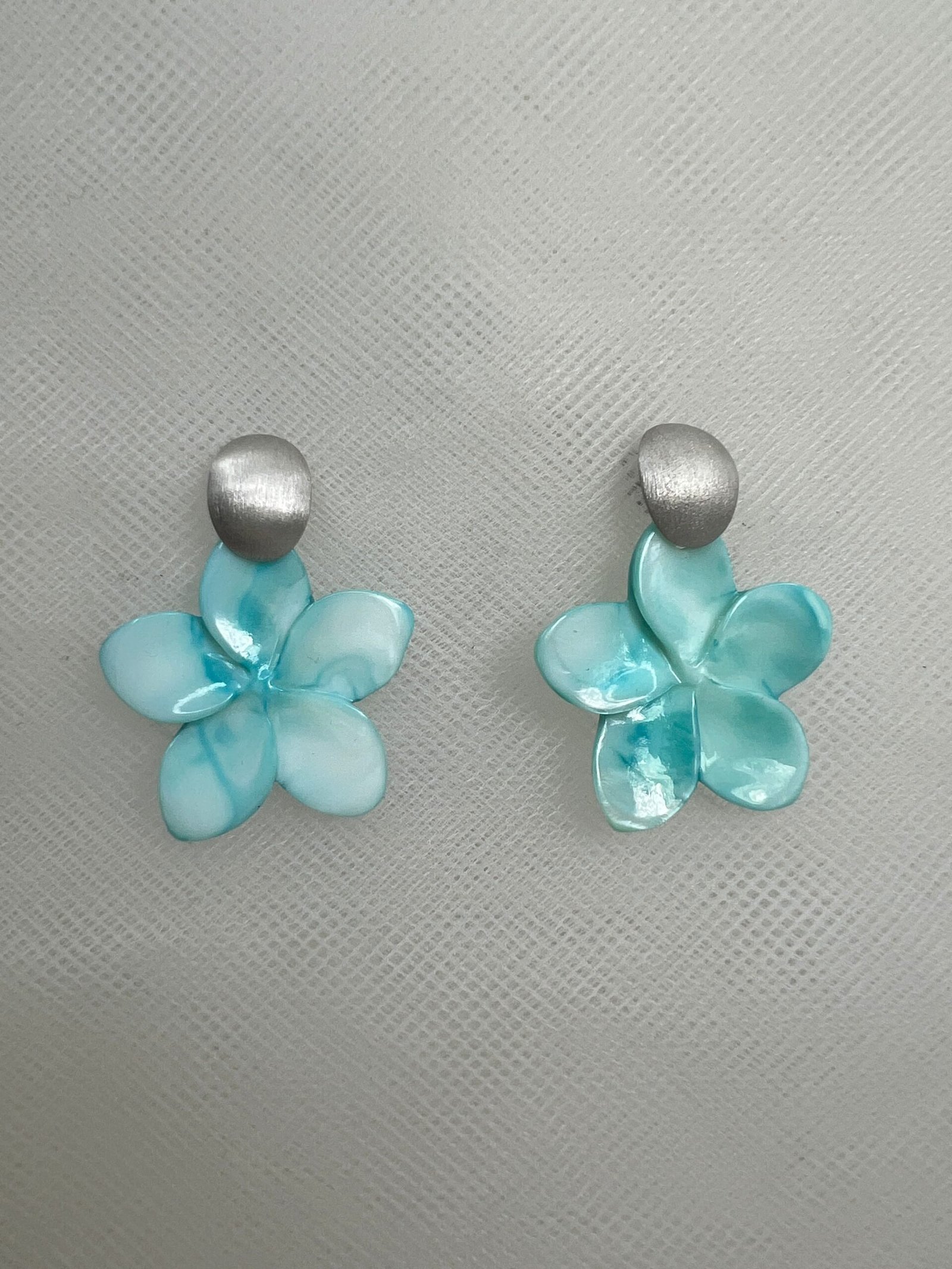 pendientes de plata con colgante de nacar